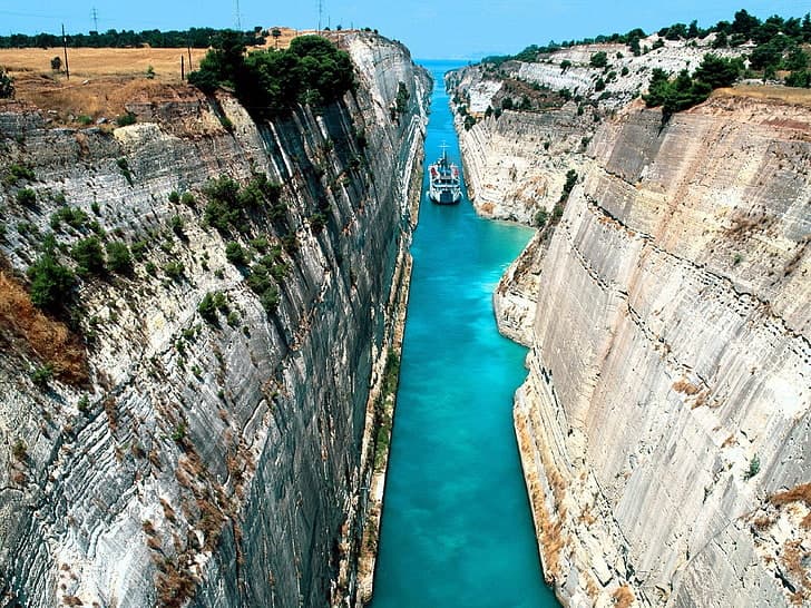 Corinth town – Mainland Greece Day 1